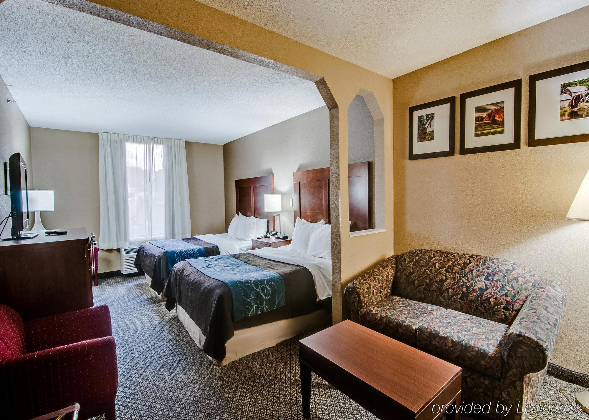 Hotel Comfort & I-81 3*