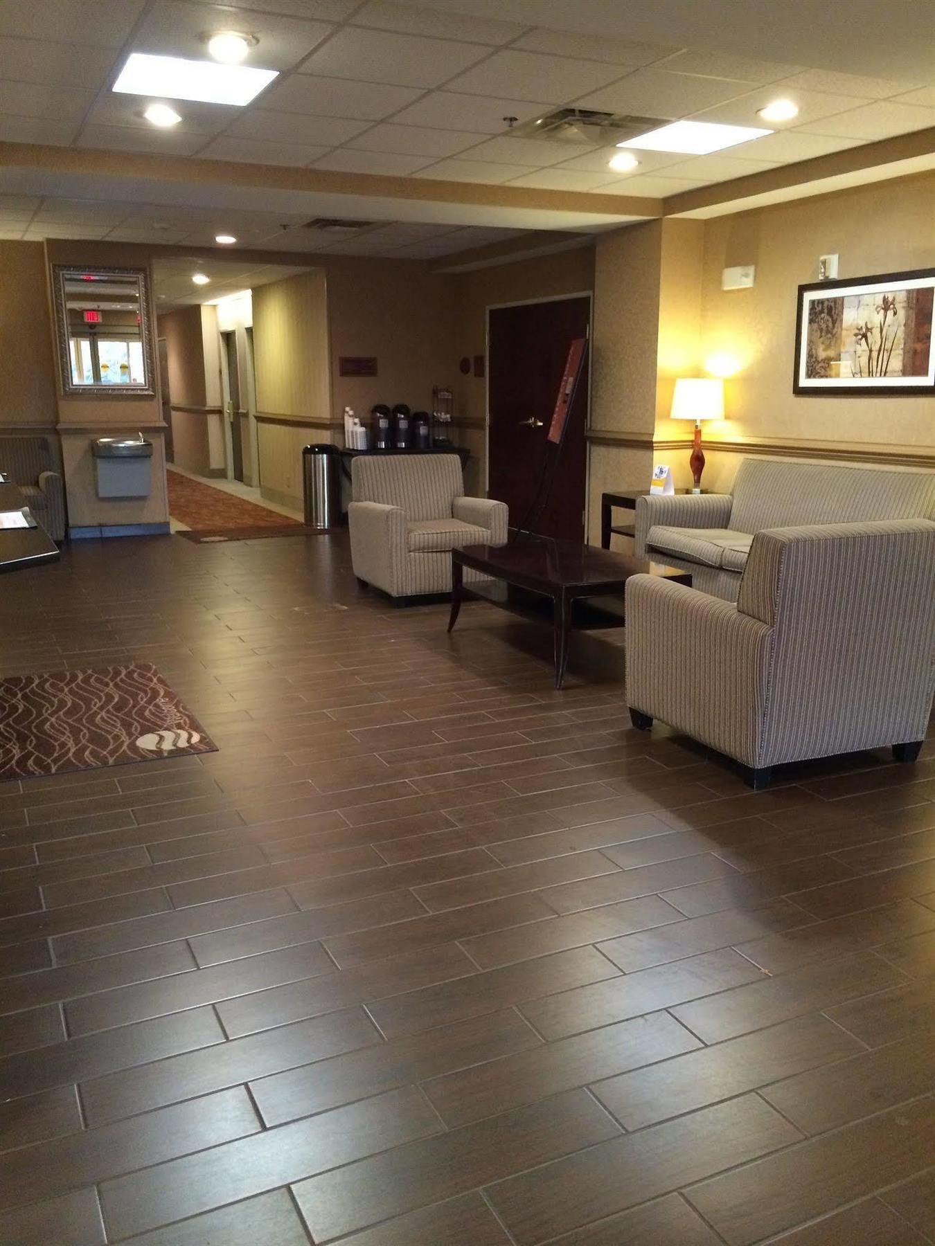 Hotel Comfort & I-81 Christiansburg